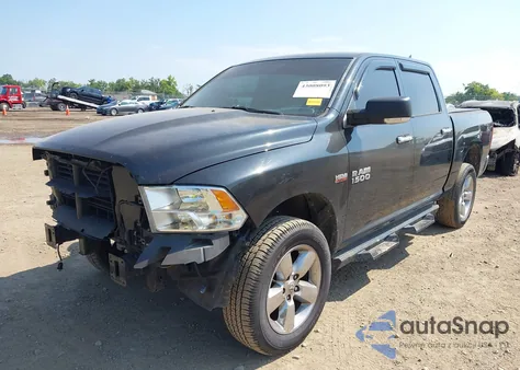 2016 Ram 1500 Big Horn z USA, uszkodzony, nr VIN 1C6RR7LT1GS331154